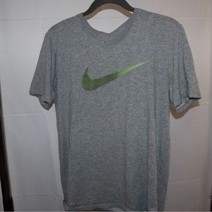 Nike t shirt